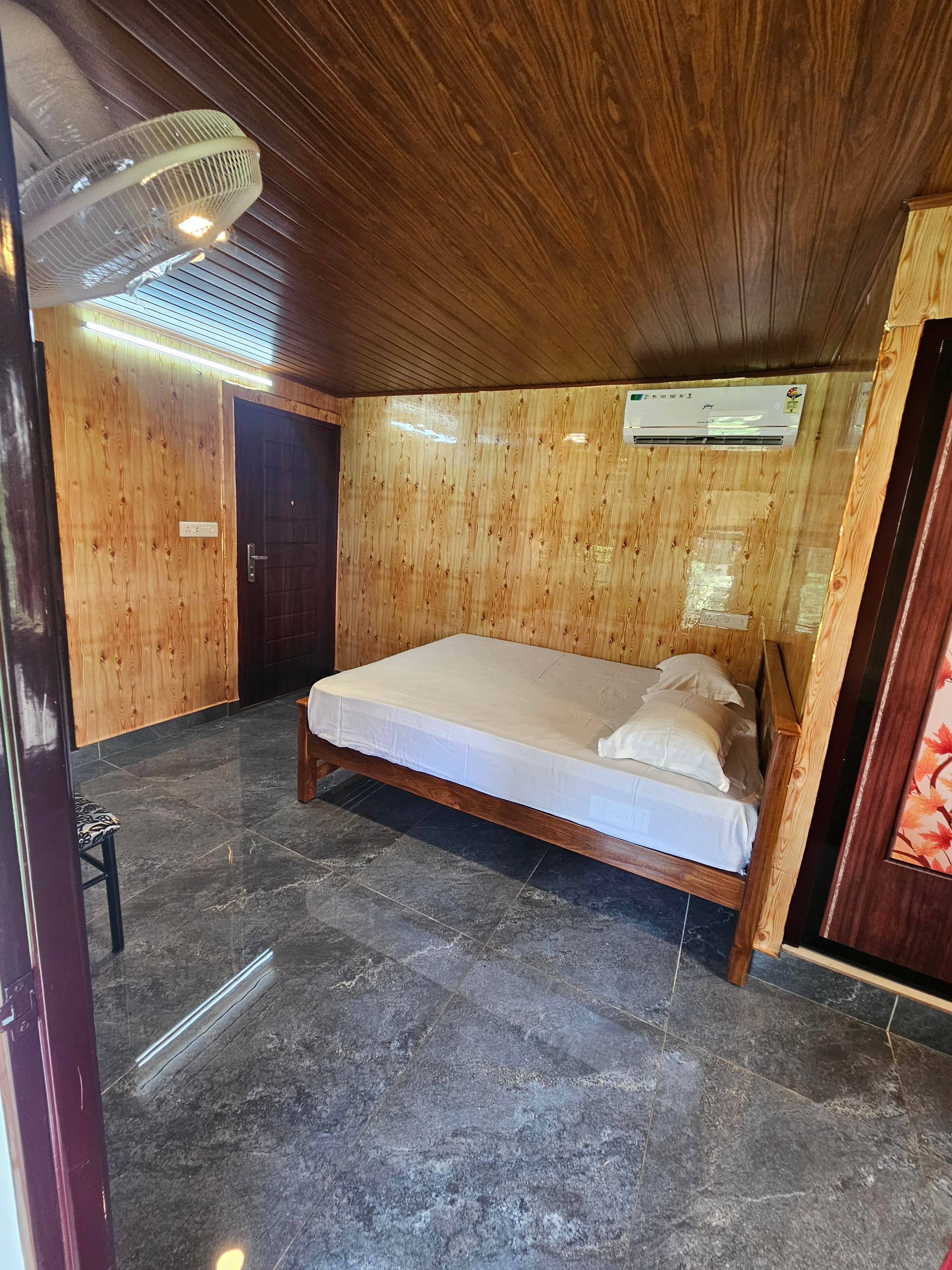 Kumarakom Thanima homestay - Tap to explore photos