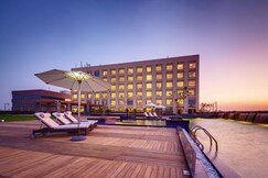 Balaji Sarovar Premiere