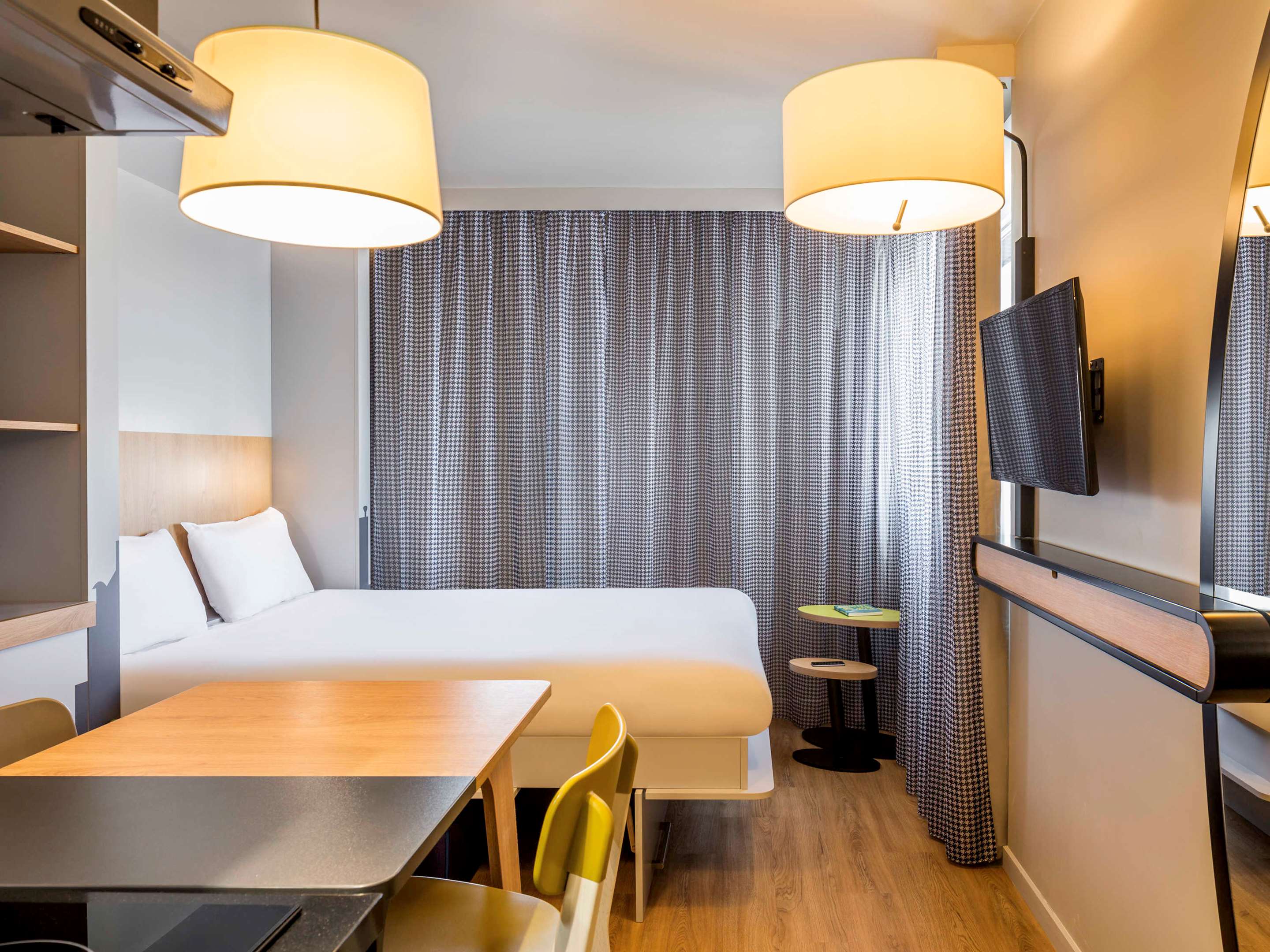 Aparthotel Adagio access Montpellier Centre - Tap to explore photos