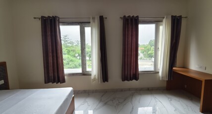 Hotel mansarovar Room Type - Luxury room with ac