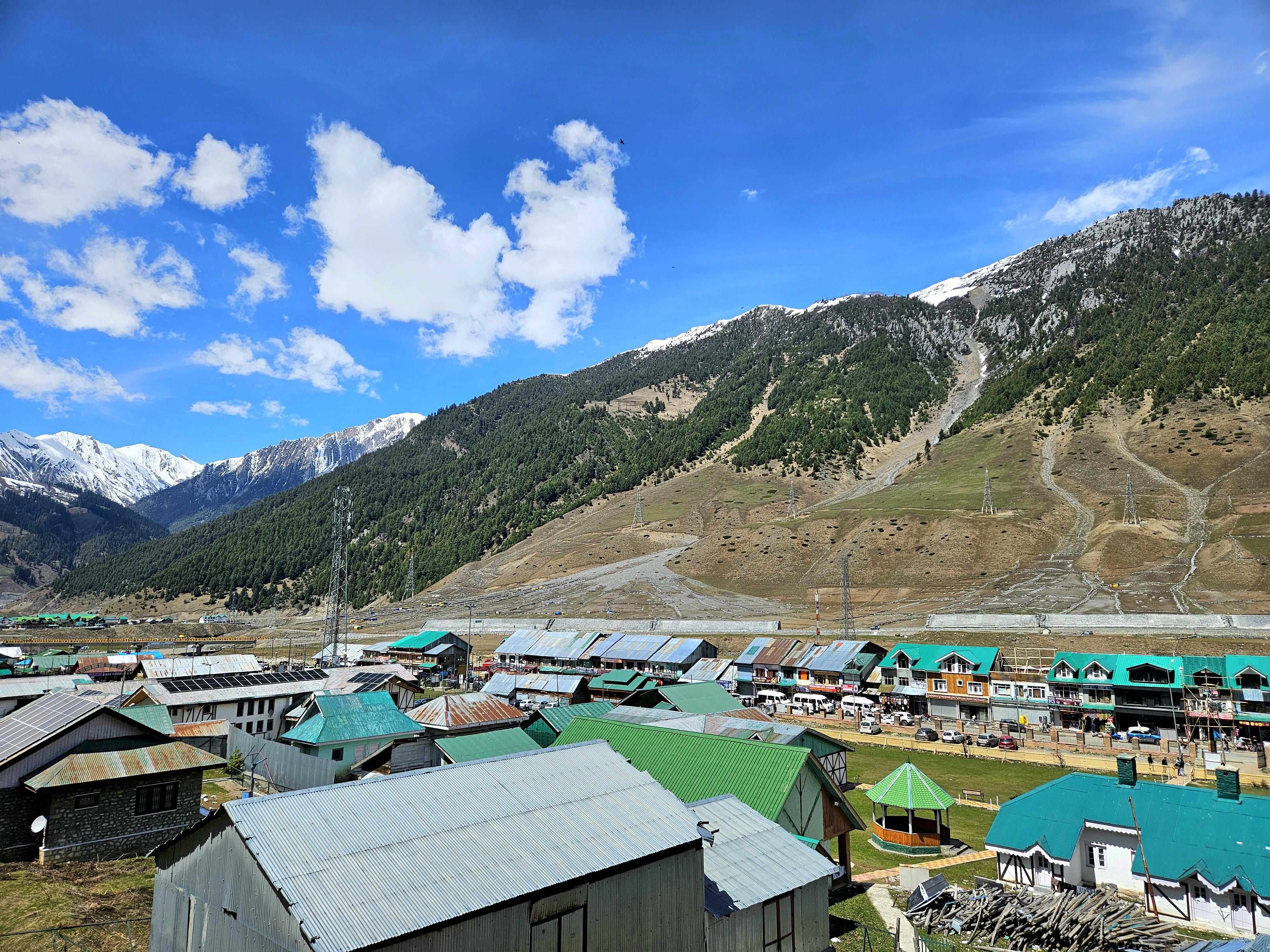 JKTDC Sonamarg Resort - Tap to explore photos