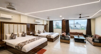 Hotel Shivdev, near New Delhi Railway Station & City Centre Room Type - Family Suite Room