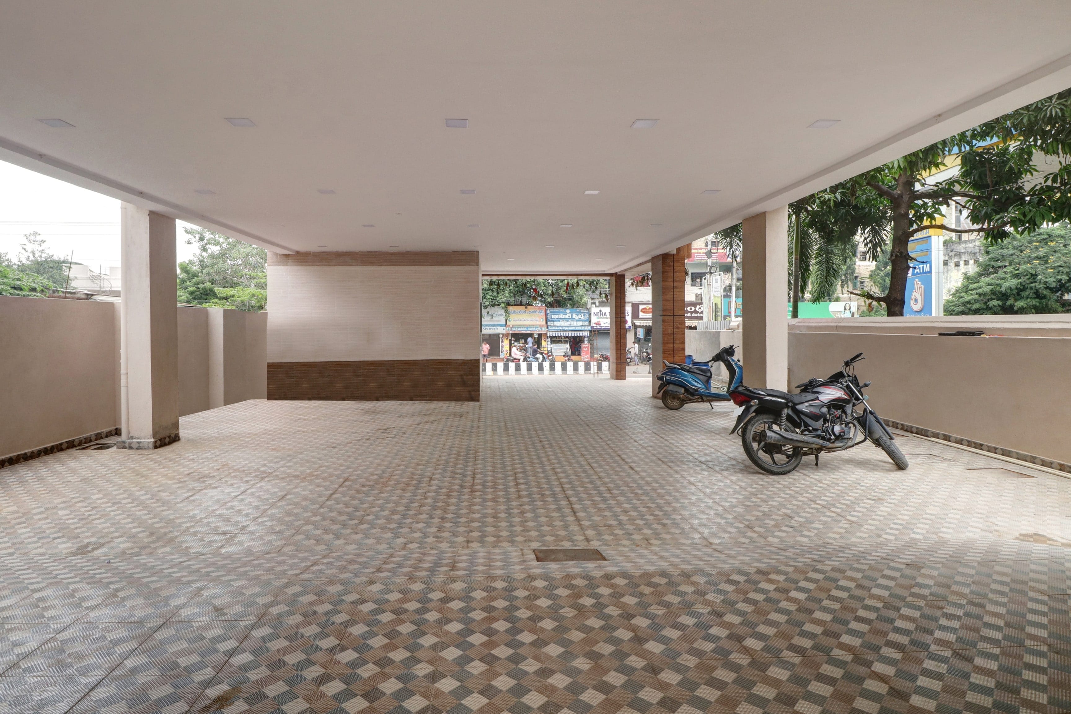 Hotel O Vallabha Residency - Tap to explore photos