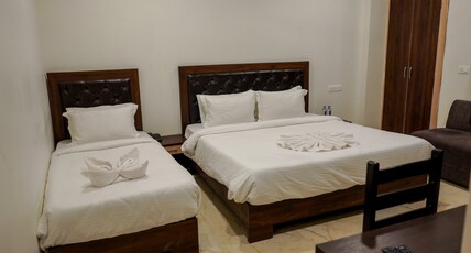 HOTEL RATNAM PALACE Room Type - SUPER DELUX FAMILY ROOM