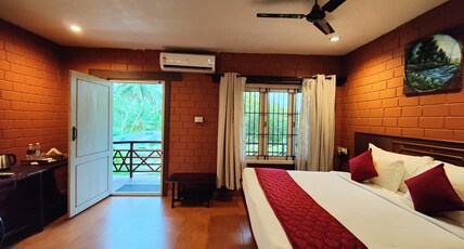Ibex River Resorts, Pollachi Room Type - VINTAGE ROOM POOL VIEW