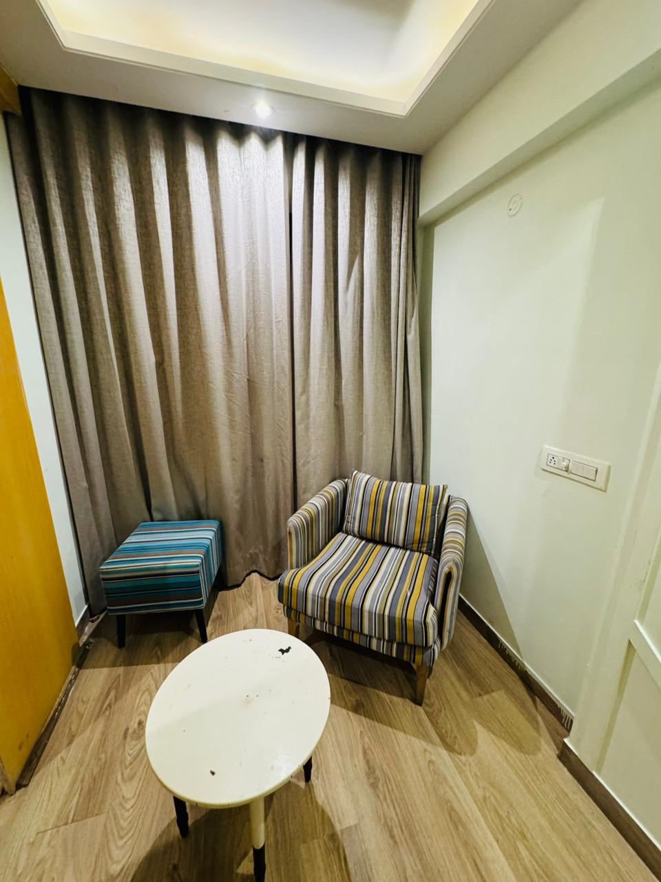 Samiksha Studio - Tap to explore photos