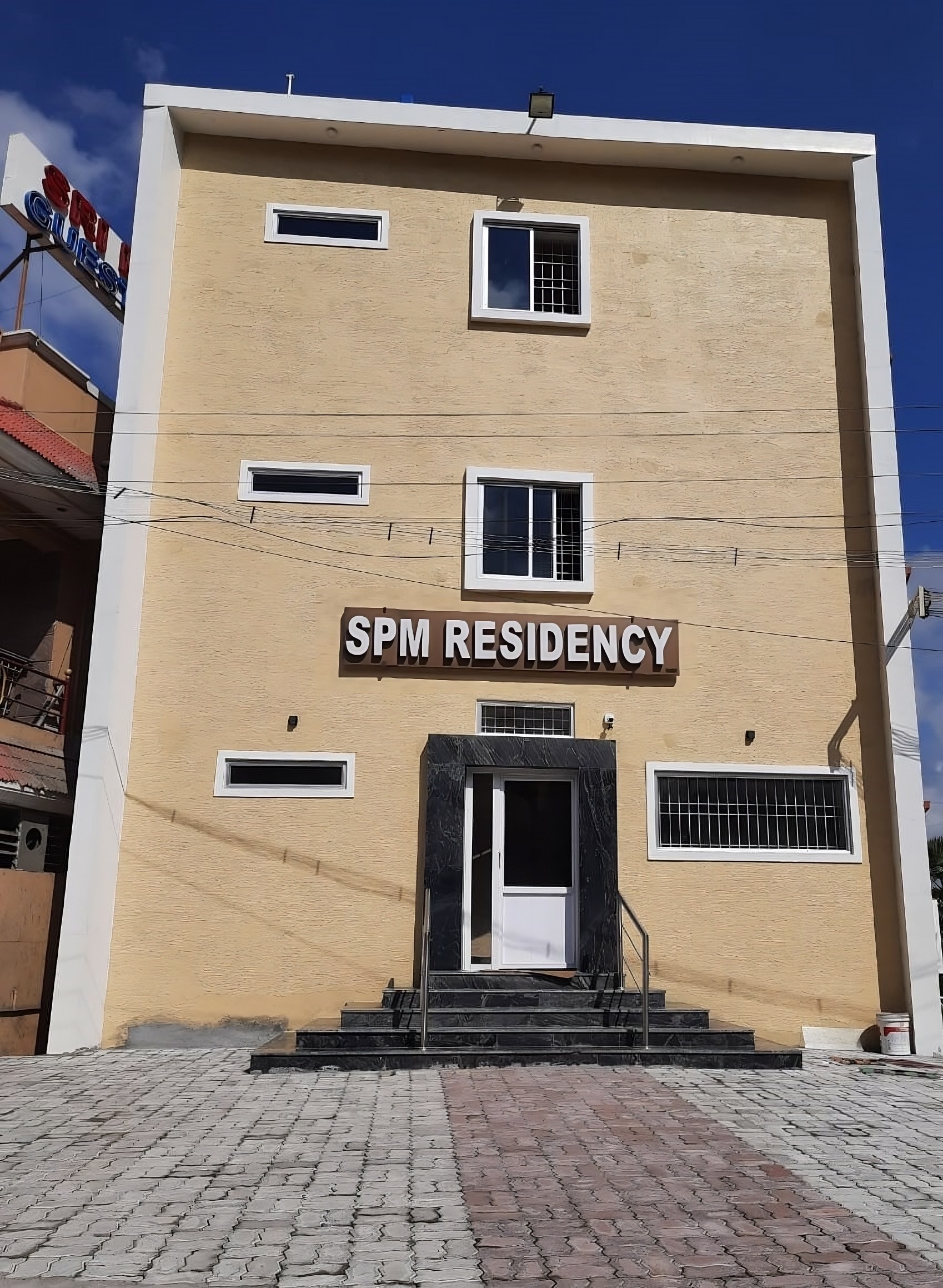SPM Residency - Tap to explore photos