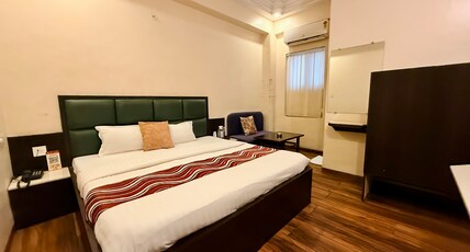 Hotel New Sunder Room Type - AC Room