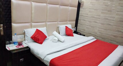 Hotel Dimple Room Type - Super Deluxe AC Room