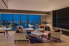 Hilton Saigon