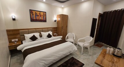 Shri Aashray Room Type - Phyunli- 103