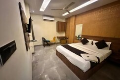 FabHotel New Saurabh Inn
