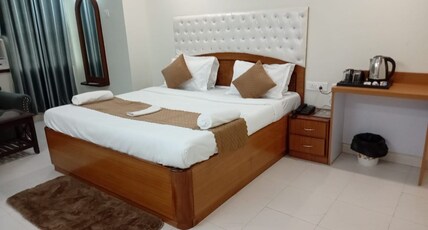 Hotel Galaxy International Room Type - Semi Deluxe Room
