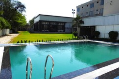 Royal Celebration Inn