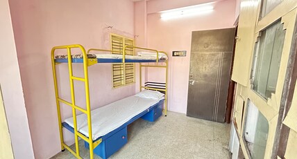 The Kaya Backpackers Hostel Room Type - 2 Sharing Room
