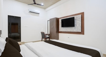 Thirumathi Residency Rooms Room Type - Familly Room No 102