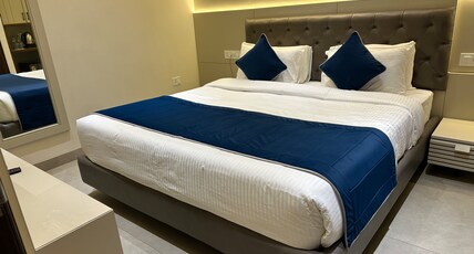 Hotel Moon Inn Room Type - Deluxe Room