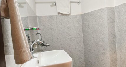 Imphal City Guest House Room Type - Standard Room with City View