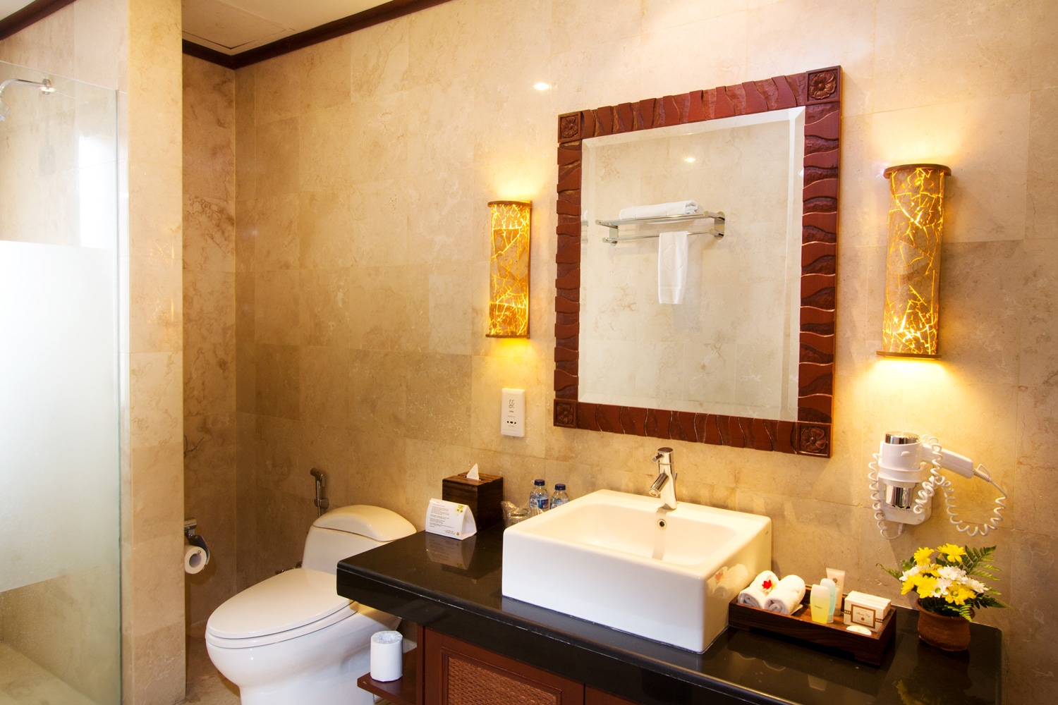 Grand Balisani Suites Hotel - Tap to explore photos