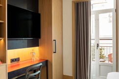 Arts Hotel Porto, Tapestry Collection by Hilton