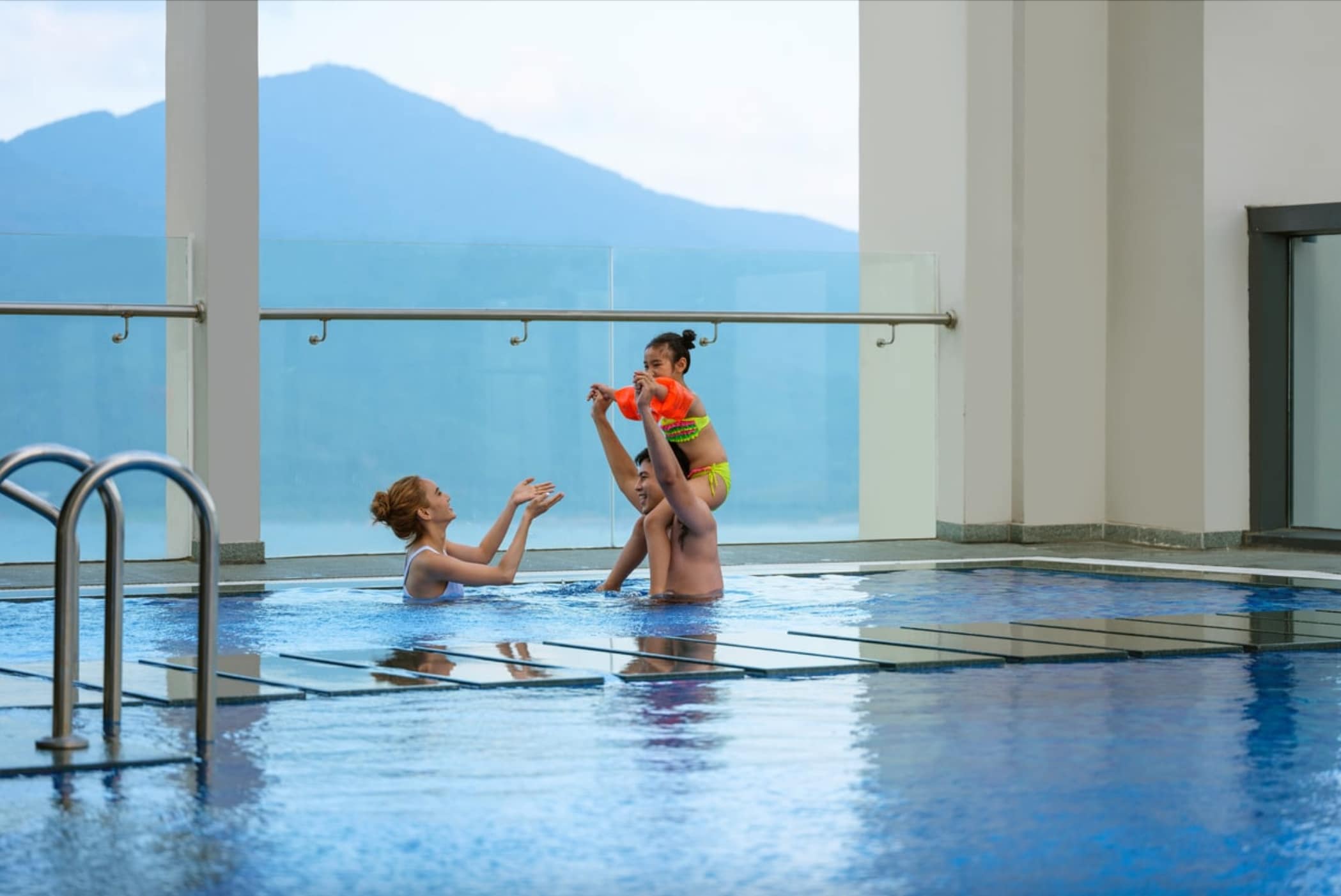 Four Points by Sheraton Danang - Tap to explore photos