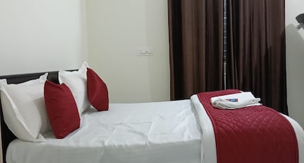 Urban Heaven Service Apartment Room Type - Deluxe Room Non AC