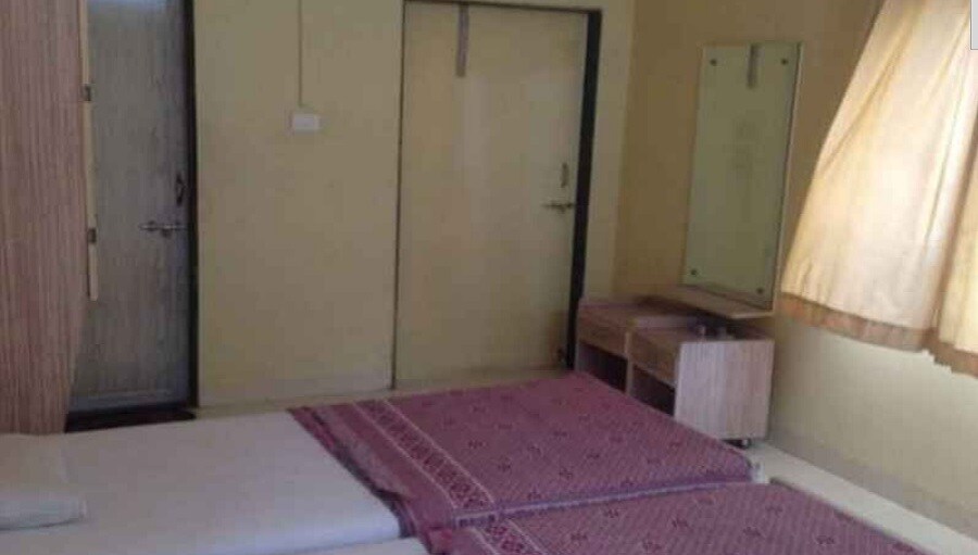 Hotel Dhansagar - Tap to explore photos