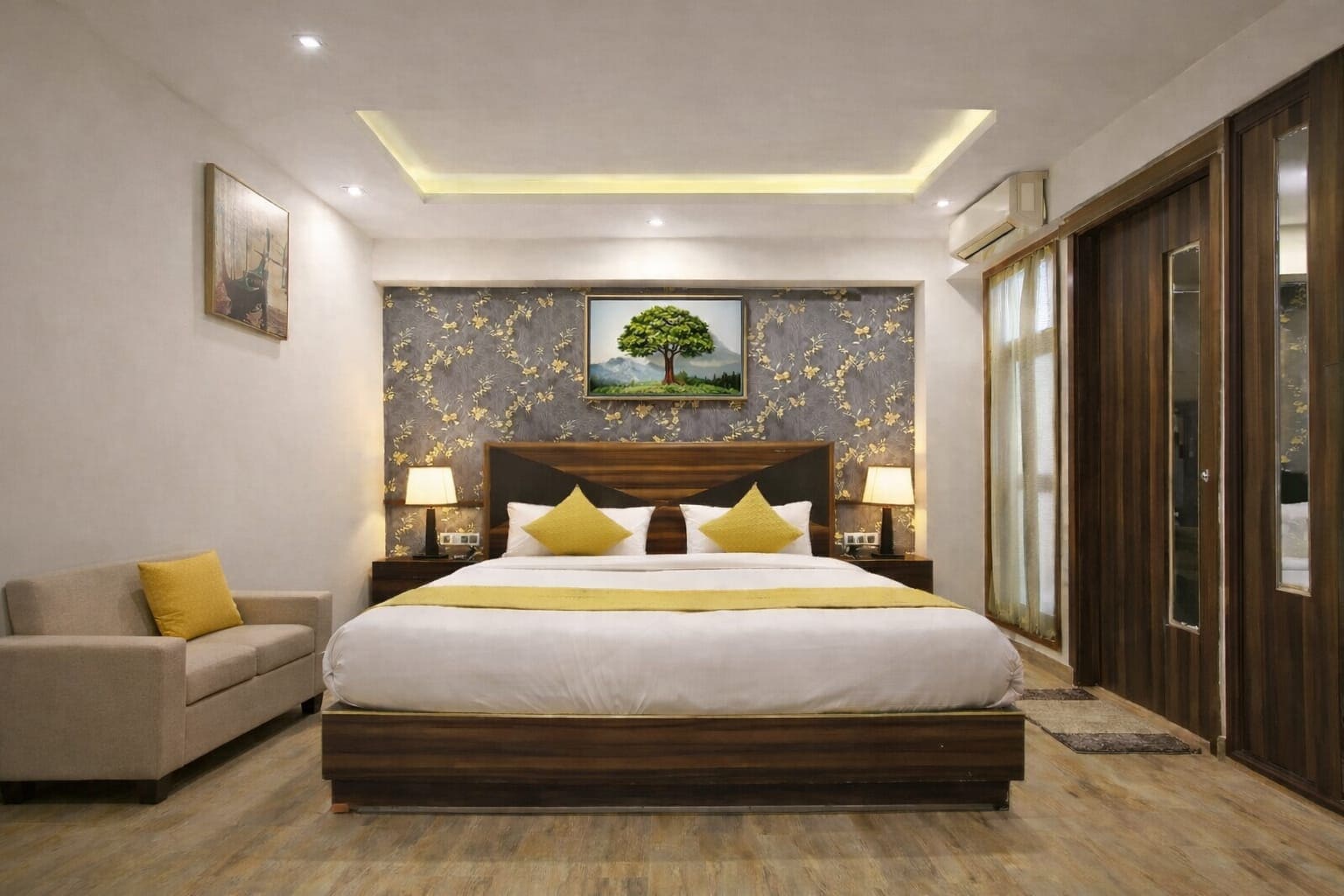 Hotel La Casa Near Delhi Airport - Tap to explore photos