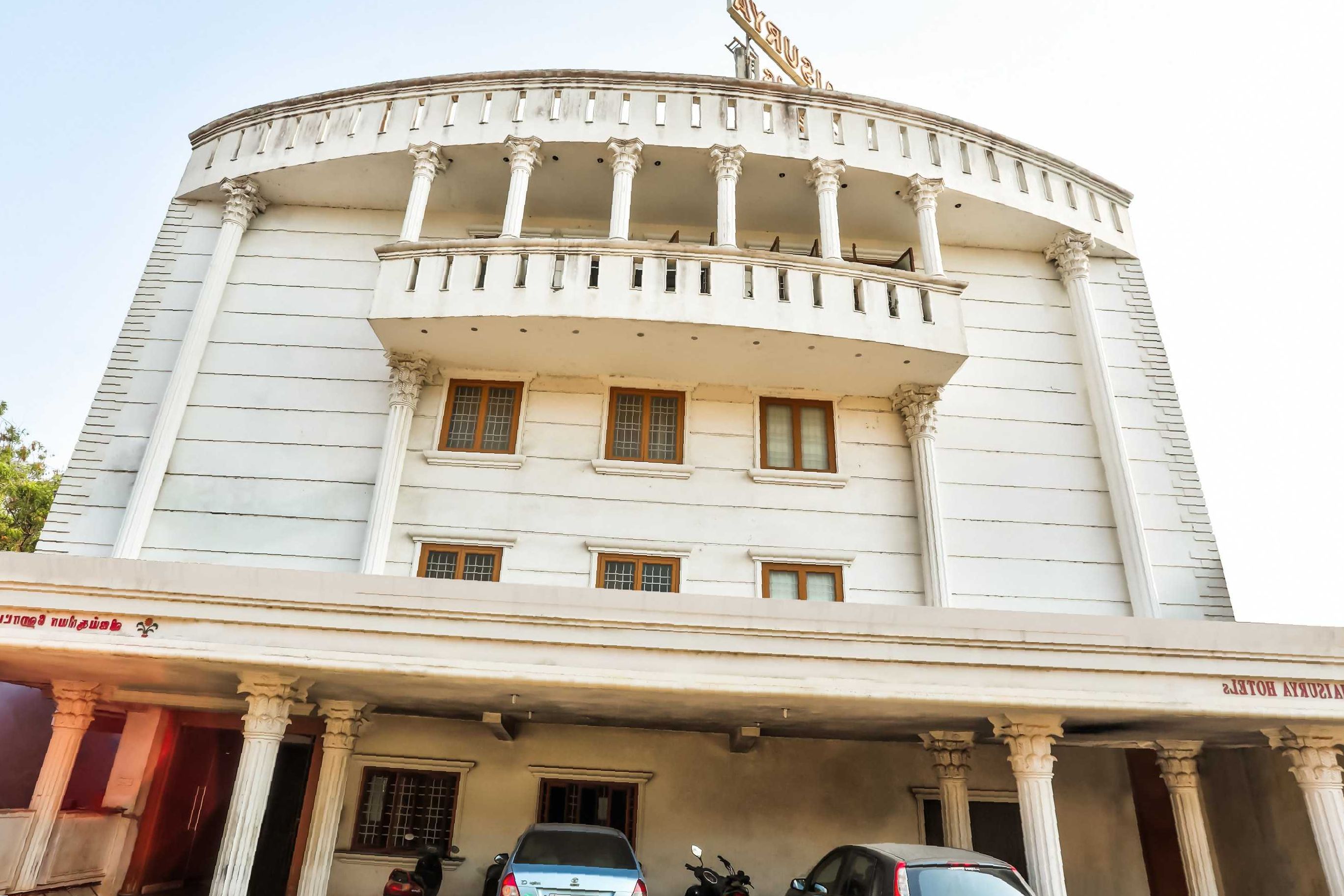 Hotel O VIJAISURYA - Tap to explore photos