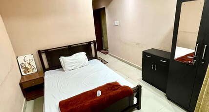 Cozy Dens Jubilee Hills Hyderabad Room Type - 103 Standard Room Behind Apollow Hospitals