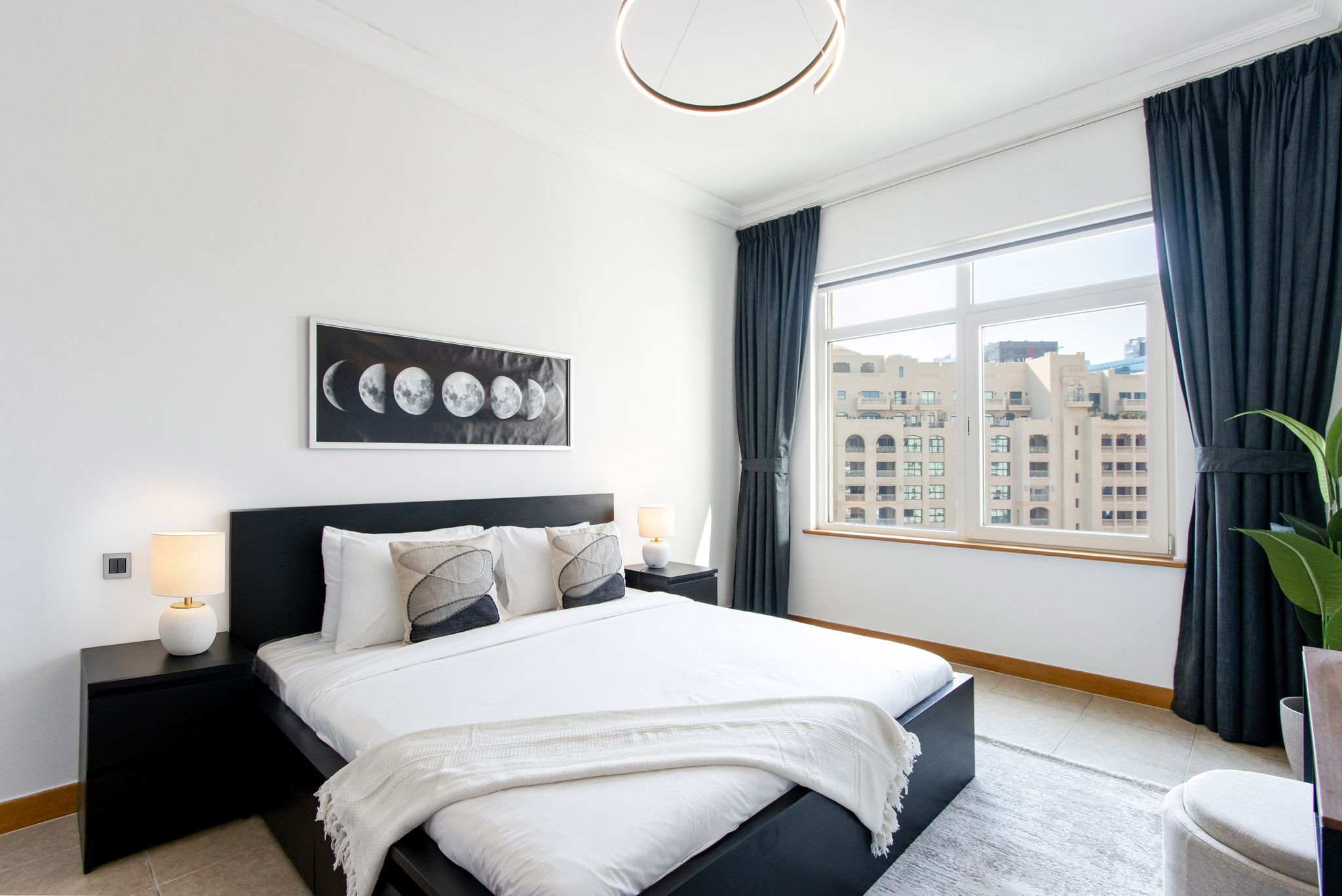 ELIVAAS Curated Spacious 1 BR in Shoreline Near Palm Mall - Tap to explore photos