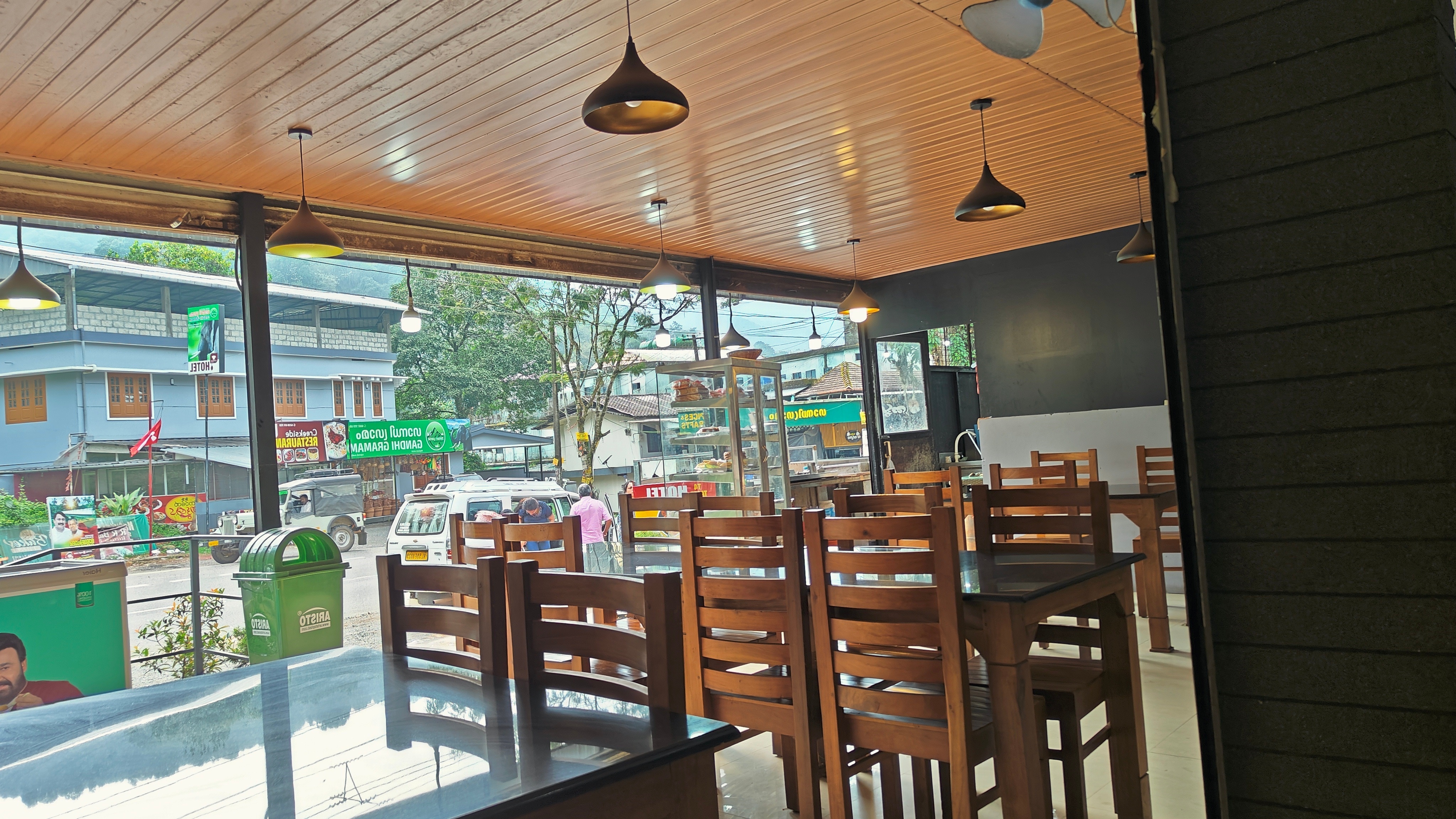 T Four Taste - Tap to explore photos