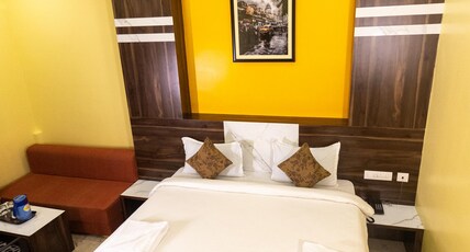 Hotel Sefali Delux Room Type - City View King Size Delux Room