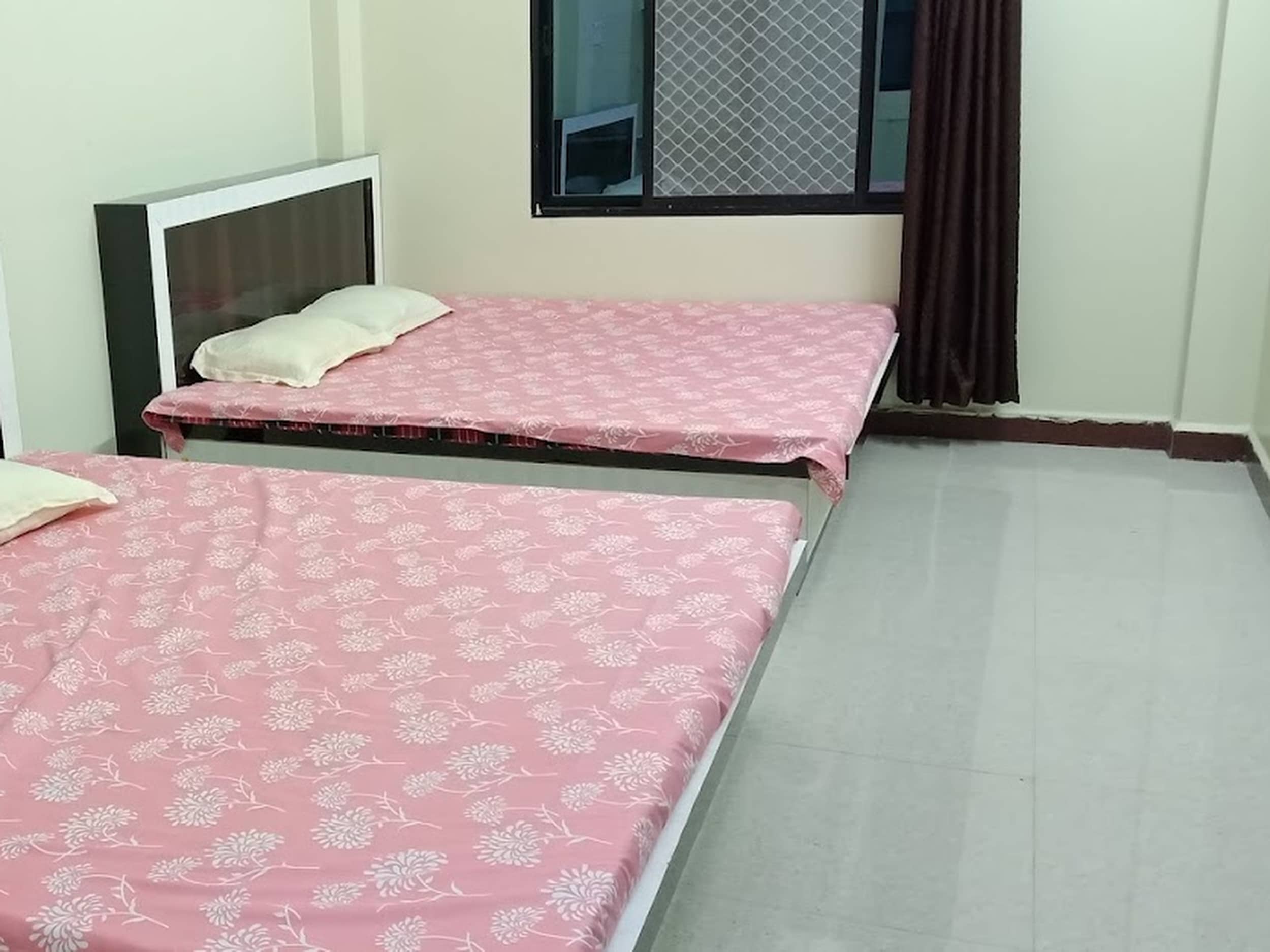 Hotel shree ganga - Tap to explore photos