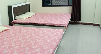 Hotel shree ganga Room Type - 4 BED AC ROOM