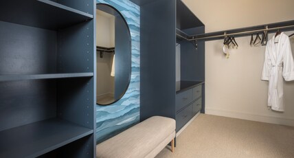 Hotel Indigo ASHEVILLE DOWNTOWN Room Type - 3 Bedroom Suite 2 King 1 Queen Balcony