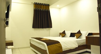 Pearl Hotel Room Type - Delux