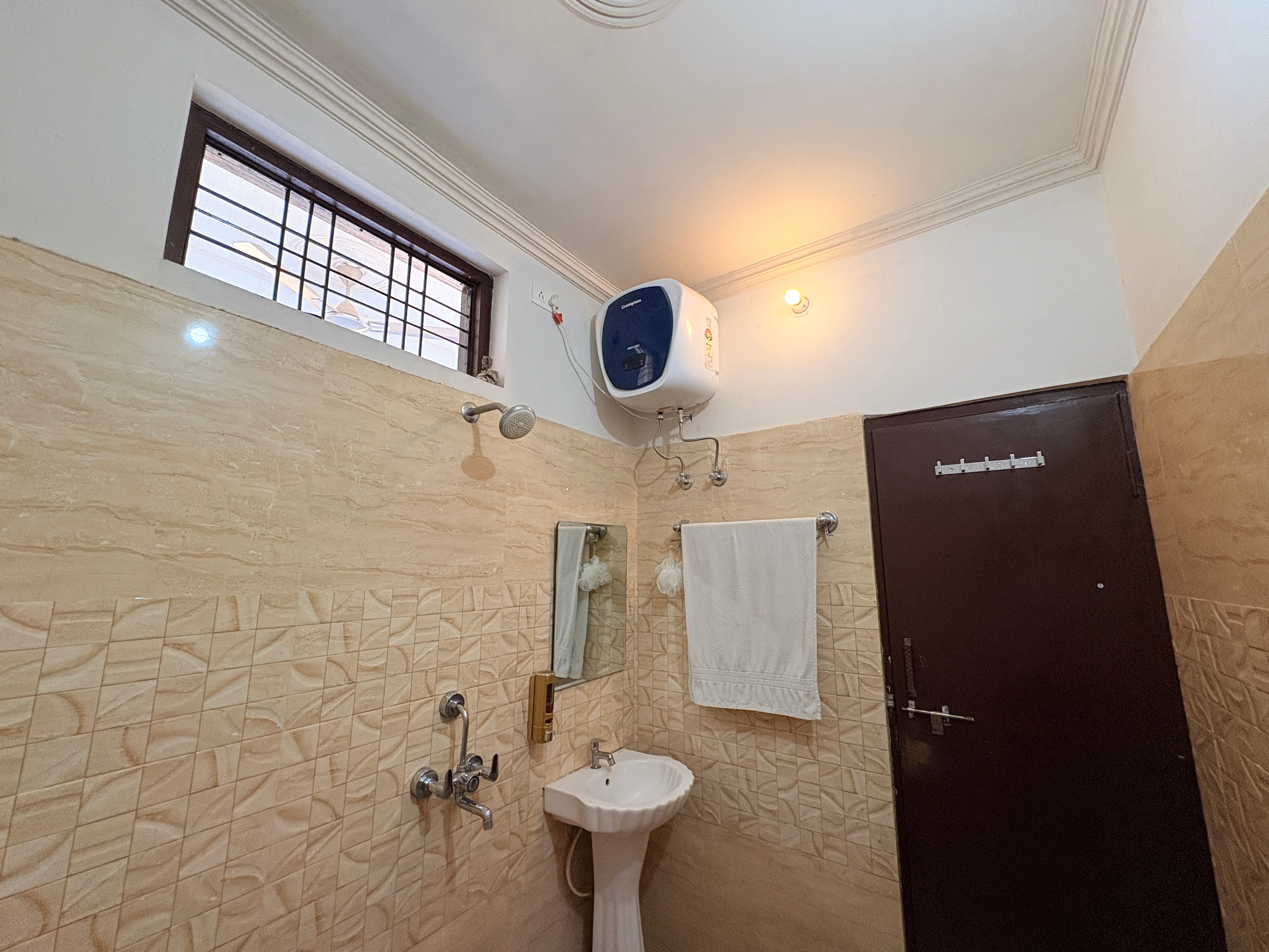 The Wings Home Peace and Coziness 1 BHK - Tap to explore photos