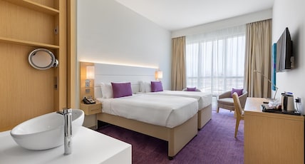 Premier Inn Dubai Ibn Battuta Mall Room Type - Non-Smoking - Superior Twin Room Premier Inn Dubai Ibn Battuta Mall Room Type - Non-Smoking - Superior Twin Room