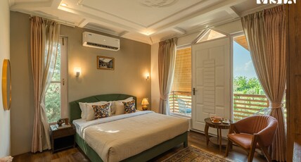 StayVista at Emaarat Chalet Room Type - Emaarat Chalet