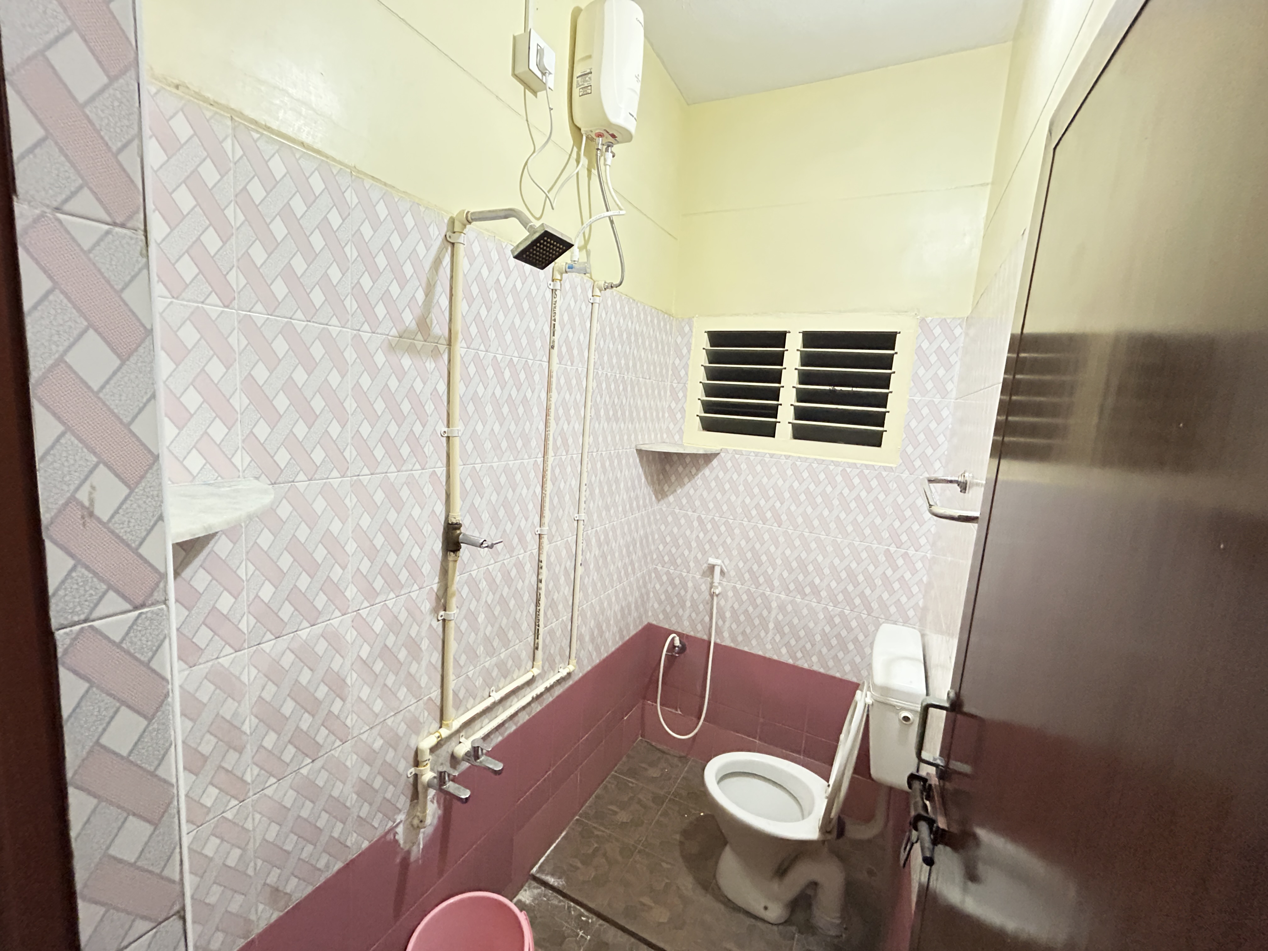 HOTEL THE KAYA RESIDENCY THANJAVUR - Tap to explore photos