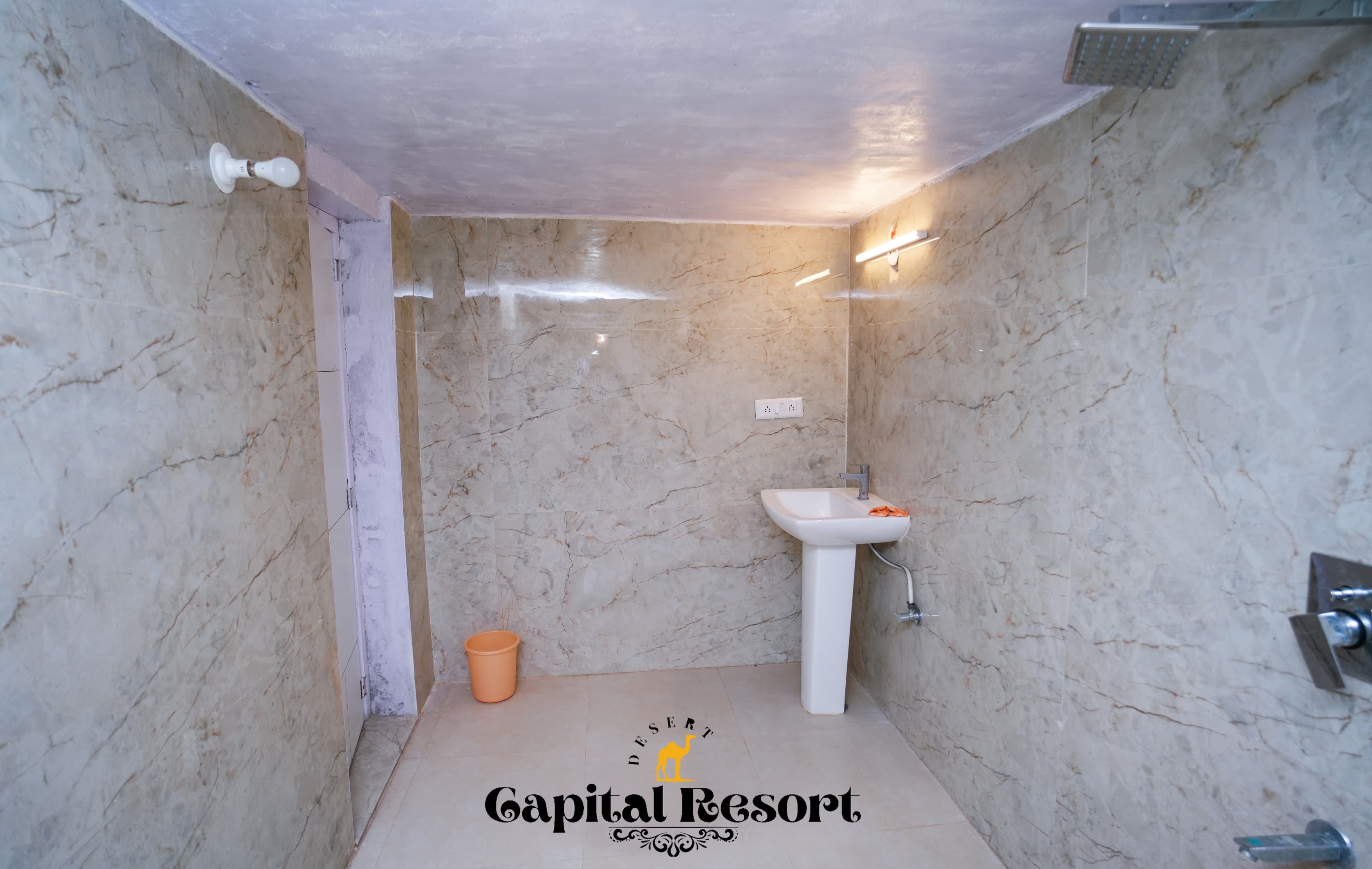 Qatar luxury camp Jaisalmer - Tap to explore photos
