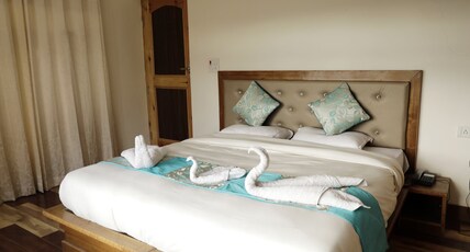 Hotel Khardongla Room Type - Deluxe Room