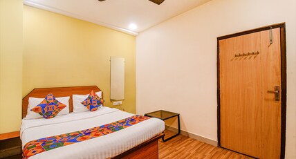 FabHotel Kamala Inn - Dankuni Room Type - Deluxe Room FabHotel Kamala Inn - Dankuni Room Type - Deluxe Room