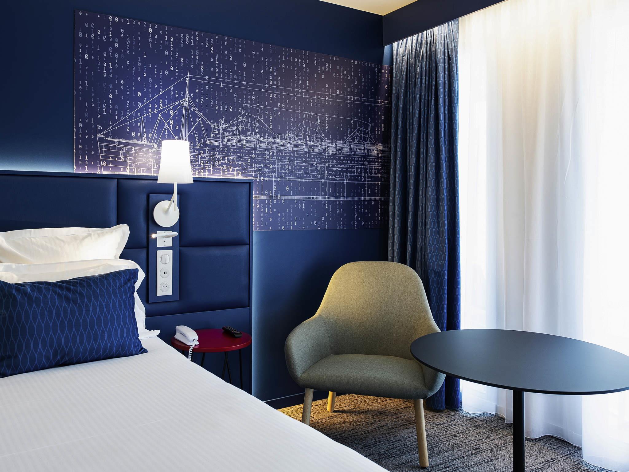 Mercure Toulon Seyne-sur-Mer - Tap to explore photos