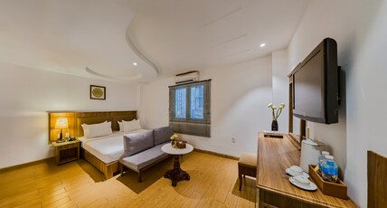 Sky Gem Hotel - Ben Thanh Room Type - Deluxe with Window