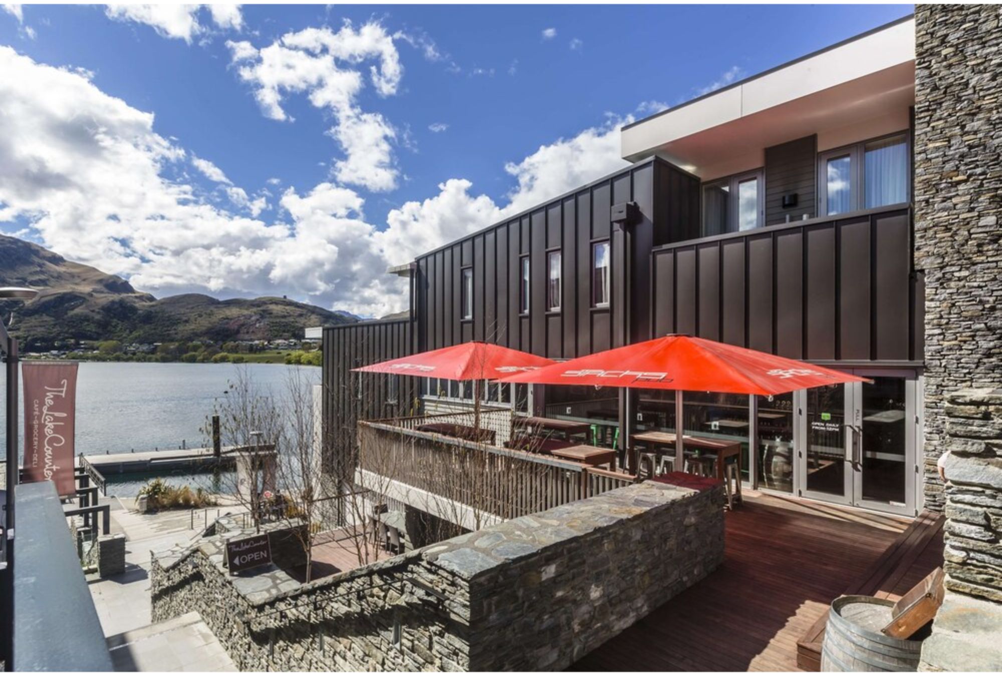 DoubleTree by Hilton Queenstown - Tap to explore photos