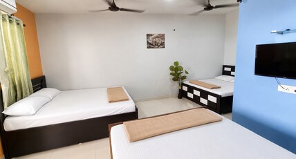 Toshi Cottage Room Type - AC Family room Mountain view