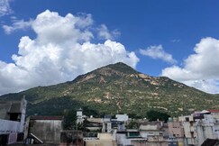 Sri Arunachala Homestay