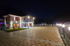 HOTEL SONAMARG PALACE